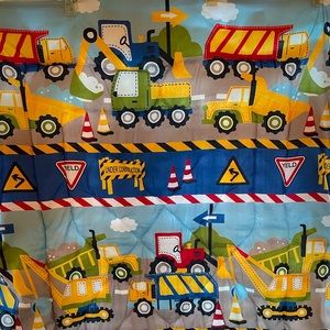 Construction site toddler bedding